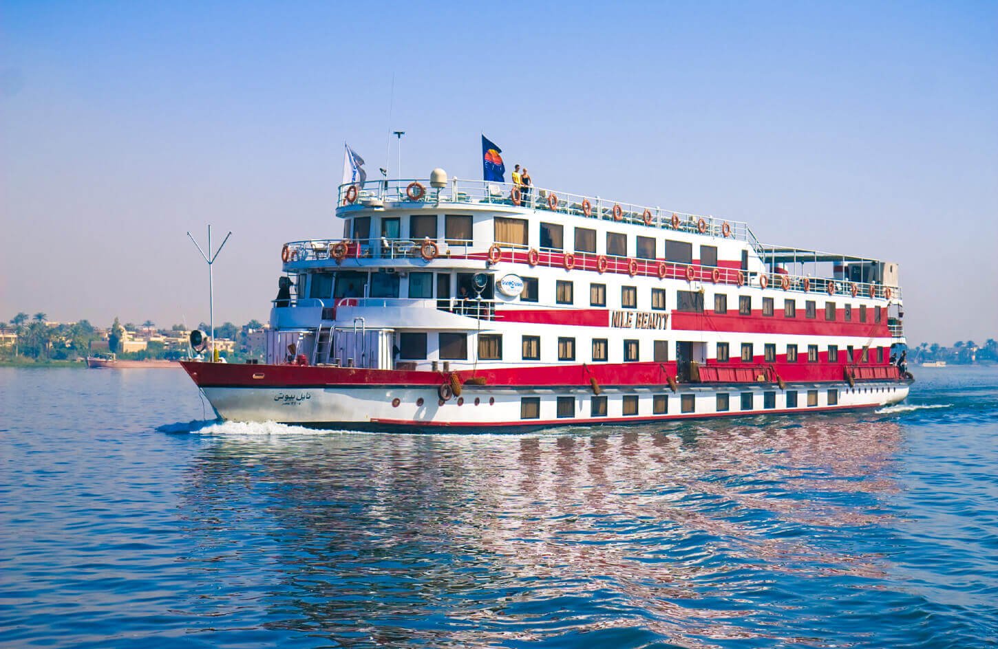 Deluxe Nile Cruises - Daily Pyramids Tours